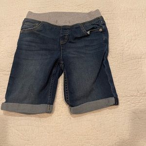 Size 12 outfit. Justice shorts and carters t shirt